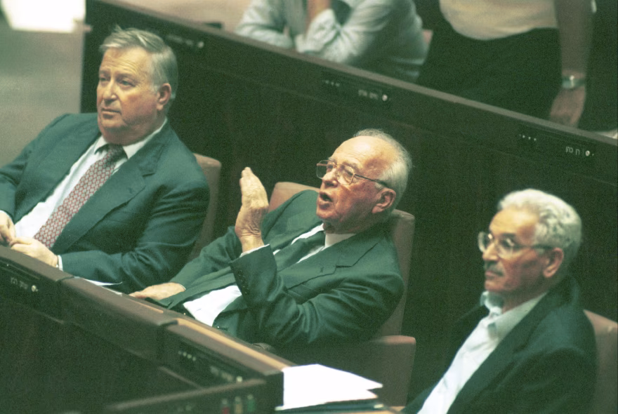 An Israeli government can fall only when a replacement majority exists
